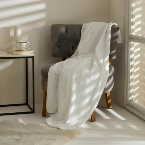 Karaca Leaves Wellsoft TV Blanket, 130x150cm, Single, White