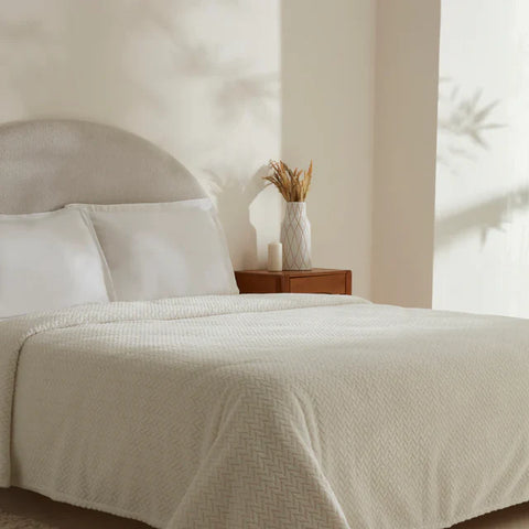 Karaca Leaves Wellsoft Blanket, Double, 200x220cm, White