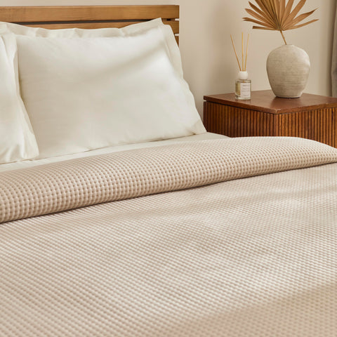 Karaca Chloe Bedspread, Double, Beige