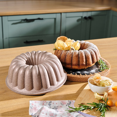 Karaca Cake Pro Lina Aluminium Cast Decorative Bundt Cake Tin, Rosegold