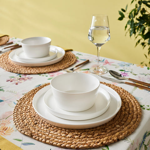 Karaca Salvare 18-Piece Bone China Dinner Set for 6 People, White