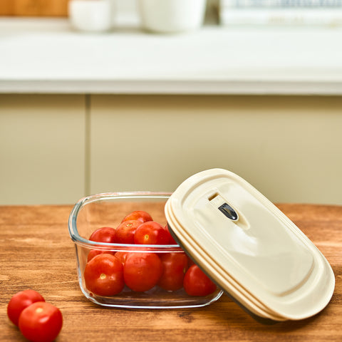 Karaca Cream Vacuum Storage Container, 0.9L, Clear