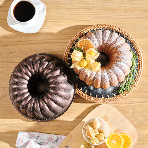 Karaca Cake Pro Lina Aluminium Cast Decorative Cake Tin, 25.5cm, Brown