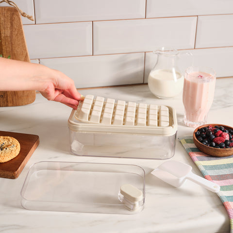 Crick Crack Harmony Ice Cube Tray with Storage Compartment, Grey