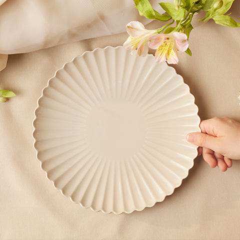 Karaca New Daisy Stoneware Dinner Plate, 27cm, White
