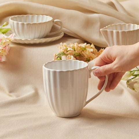 Karaca New Daisy Stoneware Mug, 410ml, White