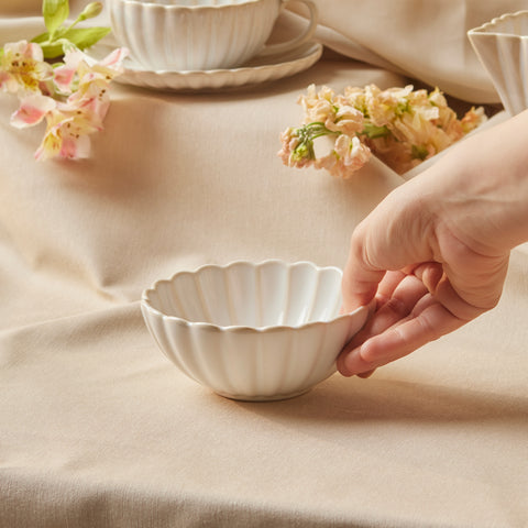 Karaca New Daisy Stoneware Snack Bowl, 13cm, White