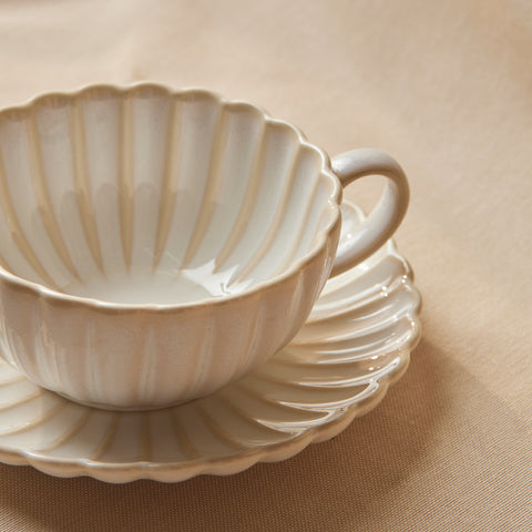 Karaca New Daisy Stoneware Glass Tea Cup and Saucer, 250ml, White