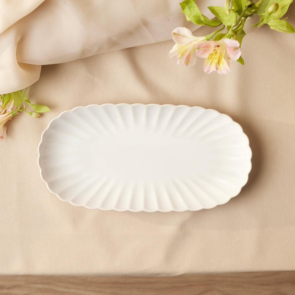 Karaca New Daisy Rectangle Stoneware Serving Platter, 31cm, White