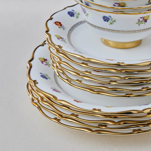 Karaca Royal Bone China Diana 55-Piece Dinner Set for 12 People, Gold