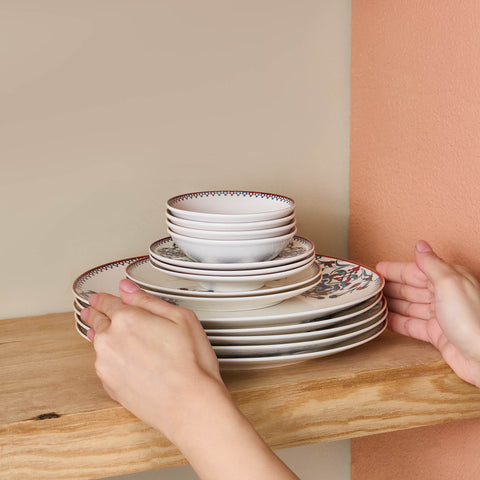 Karaca Forever Bone China Nakkaş 32-Piece Tea &amp; Serving Set for 6 People, Multicolour
