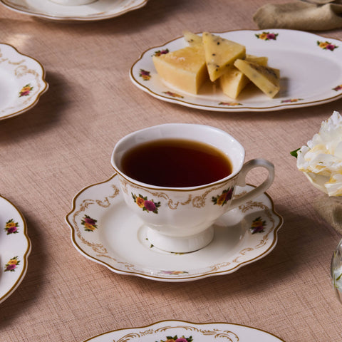 Karaca Forever Bone China Antique 26-Piece Serveware Set for 6 People, Gold