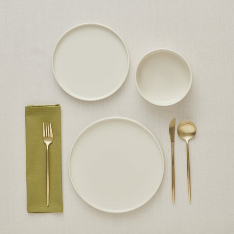 Karaca Salvare Diamond 18-Piece Bone China Dinner Set for 6 People, White