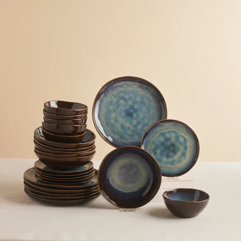 Karaca Leia 24-Piece Reactive Glaze Dinner Set for 6 People, Multi