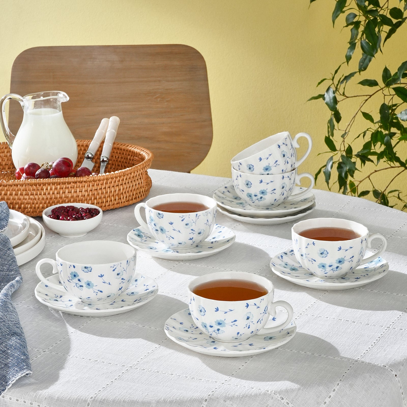 Karaca Blossom 12-Piece Bone China Tea Cup and Saucer Set for 6 People