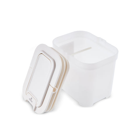 Karaca Spoonsafe Storage Container with Spoon, 1000ml, White