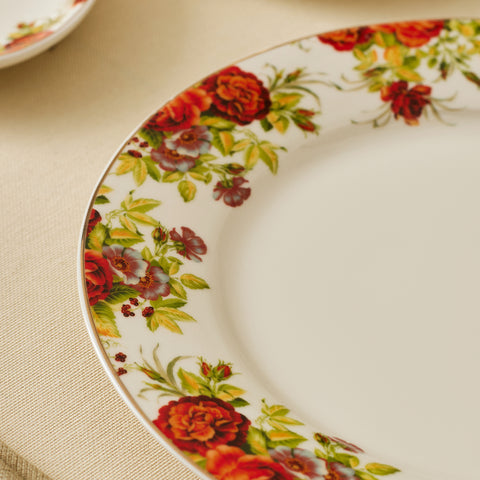 Karaca Elegance Bone China Montebello 60-Piece Dinner & Serveware Set for 8 People, Gold