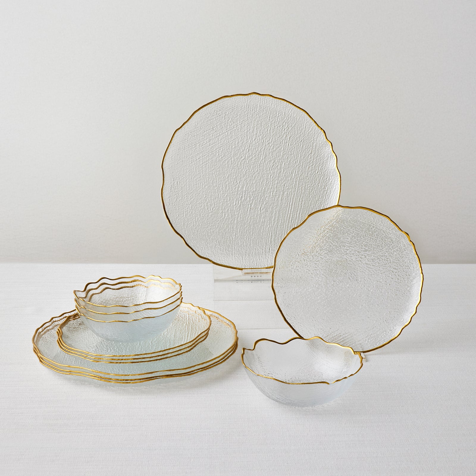Karaca Milanda 12-Piece Glass Dinner Set for 4 People, Gold
