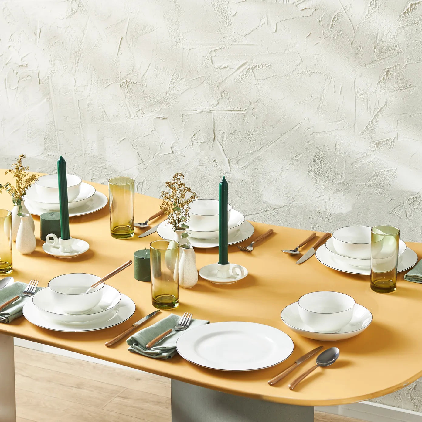 Karaca Lea 18-Piece Bone China Dinner Set for People, White Black