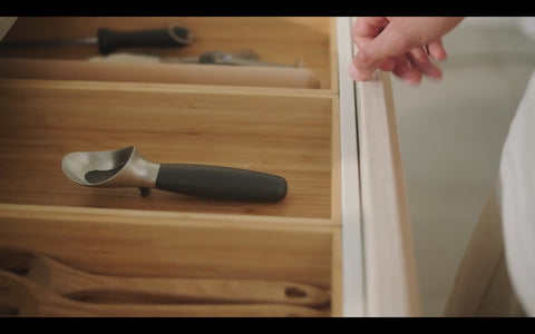 Joseph Joseph Elevate Grey Ice-cream Scoop, Grey Black